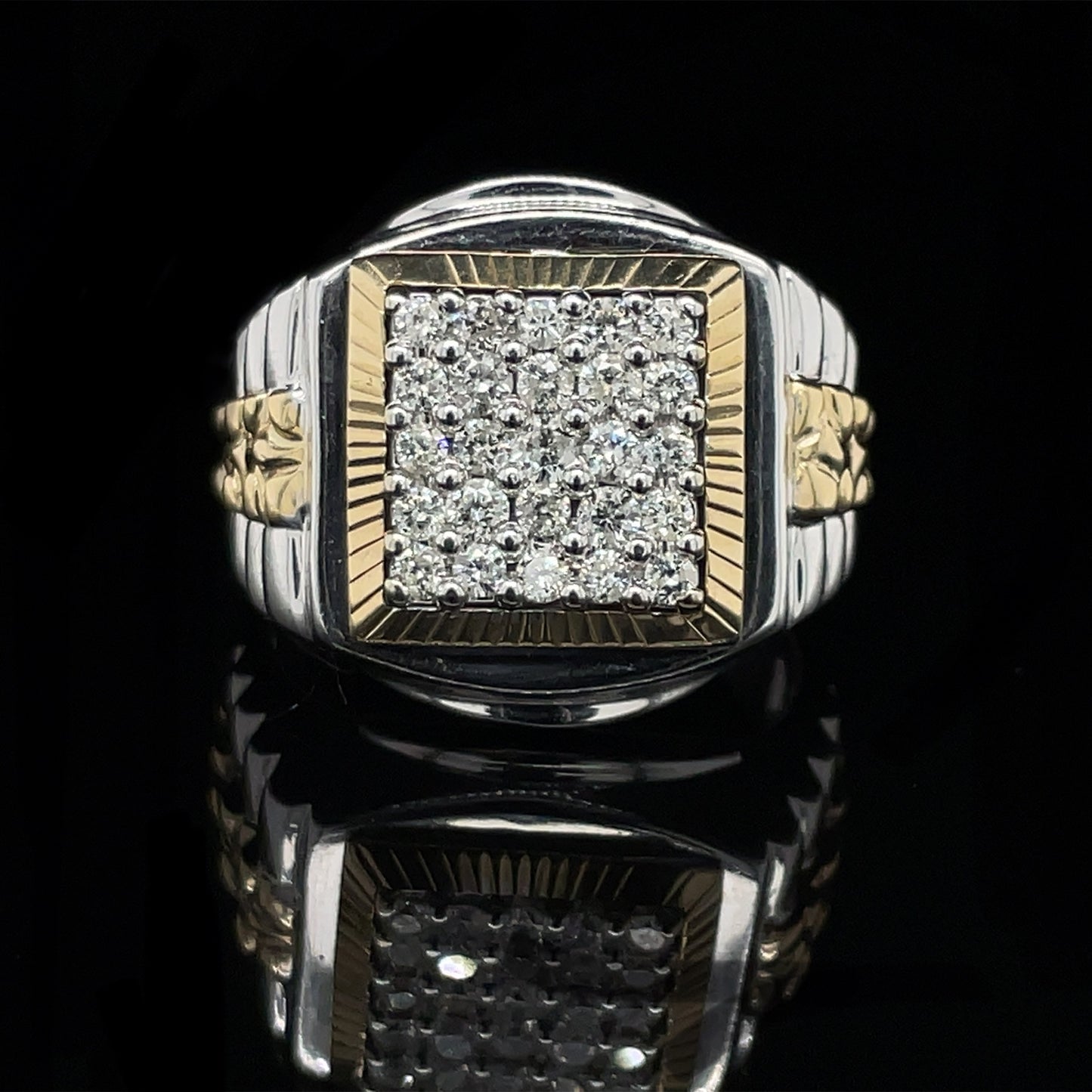 14K Gold Ring w/ Diamonds